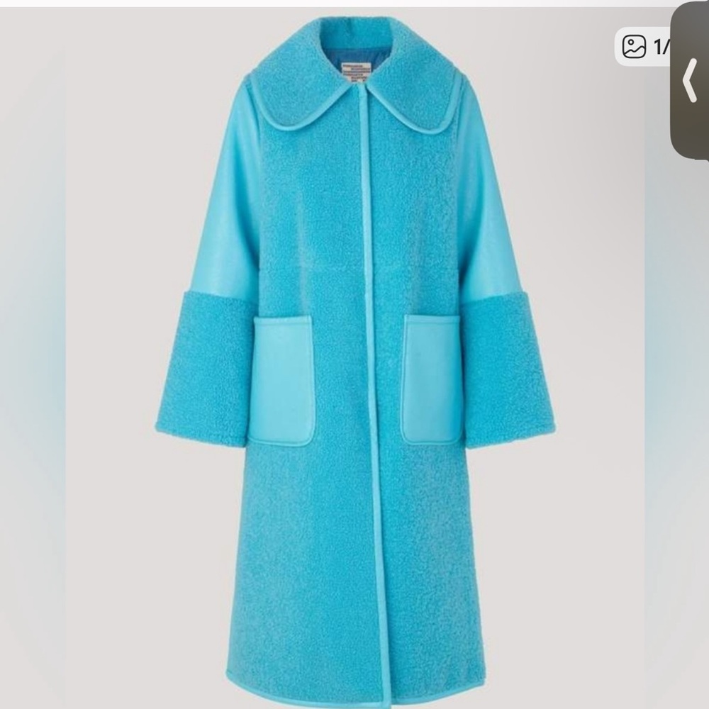Elegant Turquoise Teddy and Leather Oversized Jacket - Picture 5 of 12
